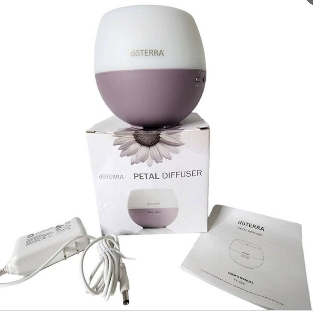 DoTerra petal diffuser. New in box!